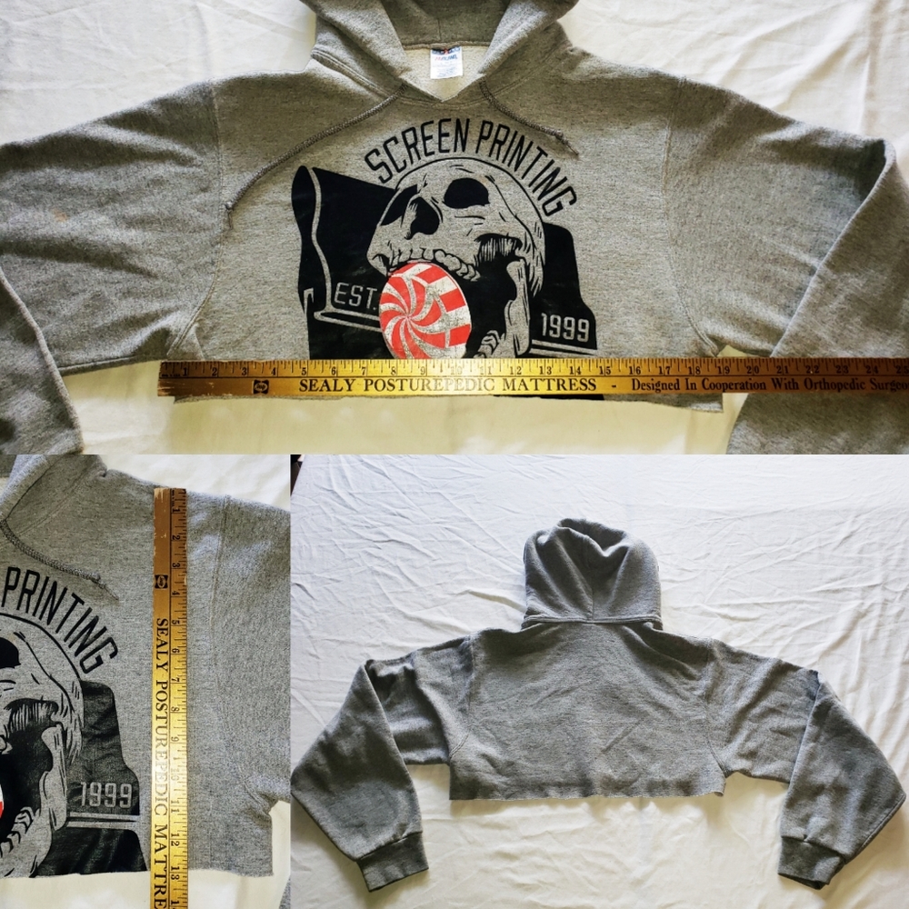 ‼SOLD‼ VTG Screen Printing Skull Cropped Hoodie - Picture 3 of 8